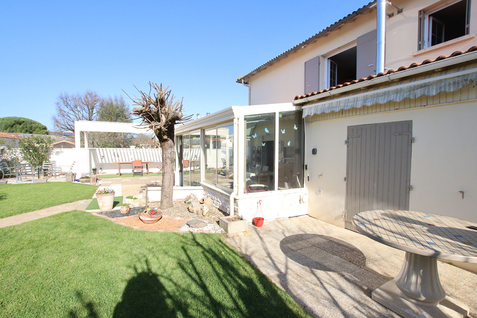 Maison 9 pièces 177 m² · à Vouillé · 177,3 m² · 247 000 €